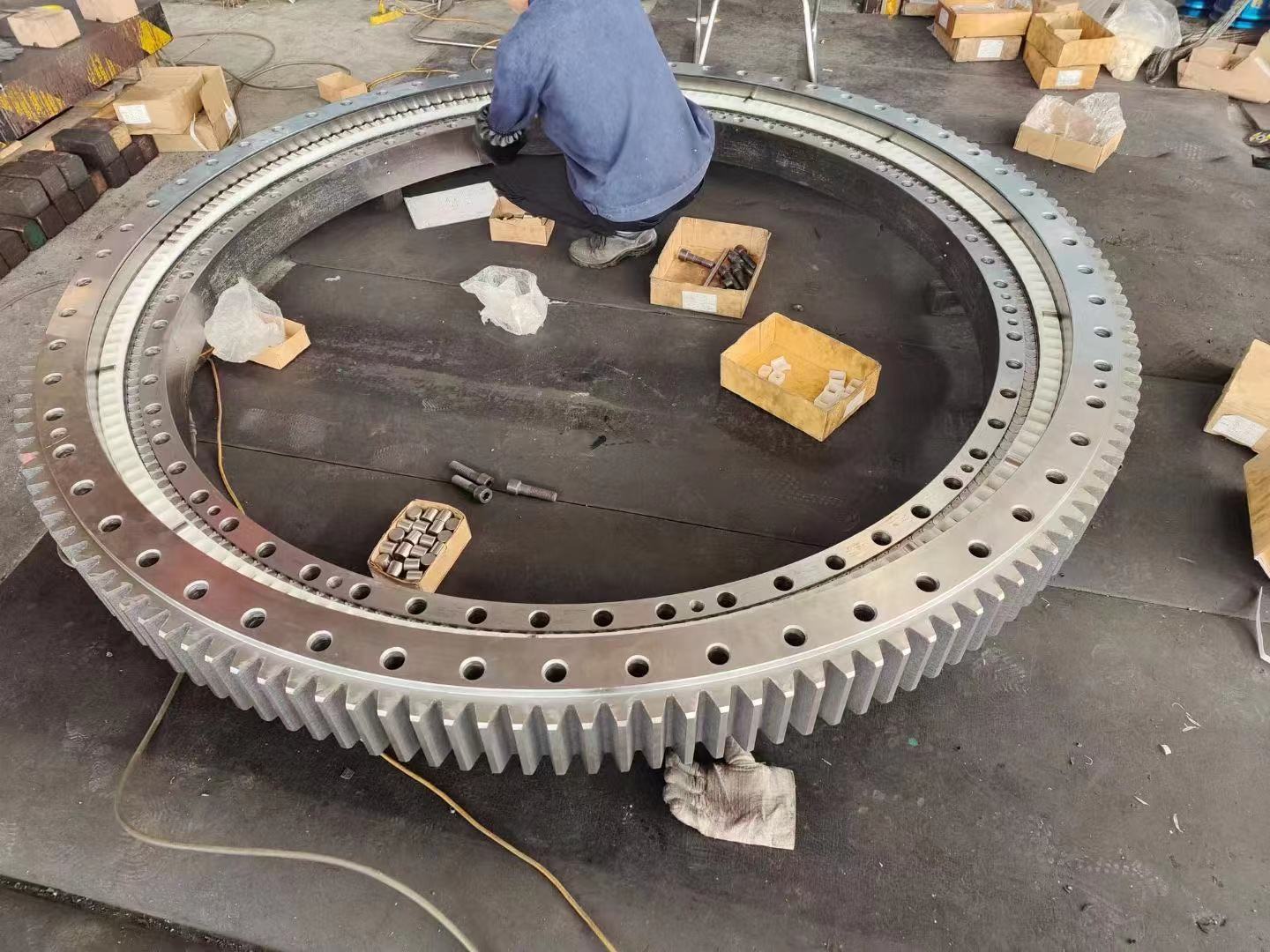 Rodamientos de anillos de giro de puertos de envío de gran diámetro